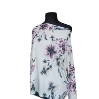 Biała bluzka z rękawem kimono - wiosenne fioletowe kwiaty